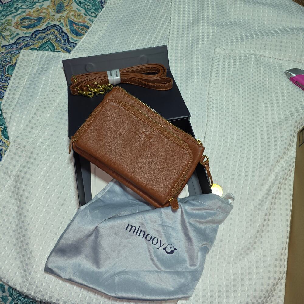 MINOOY CROSSBODY LEATHER ORGANIZER BAG